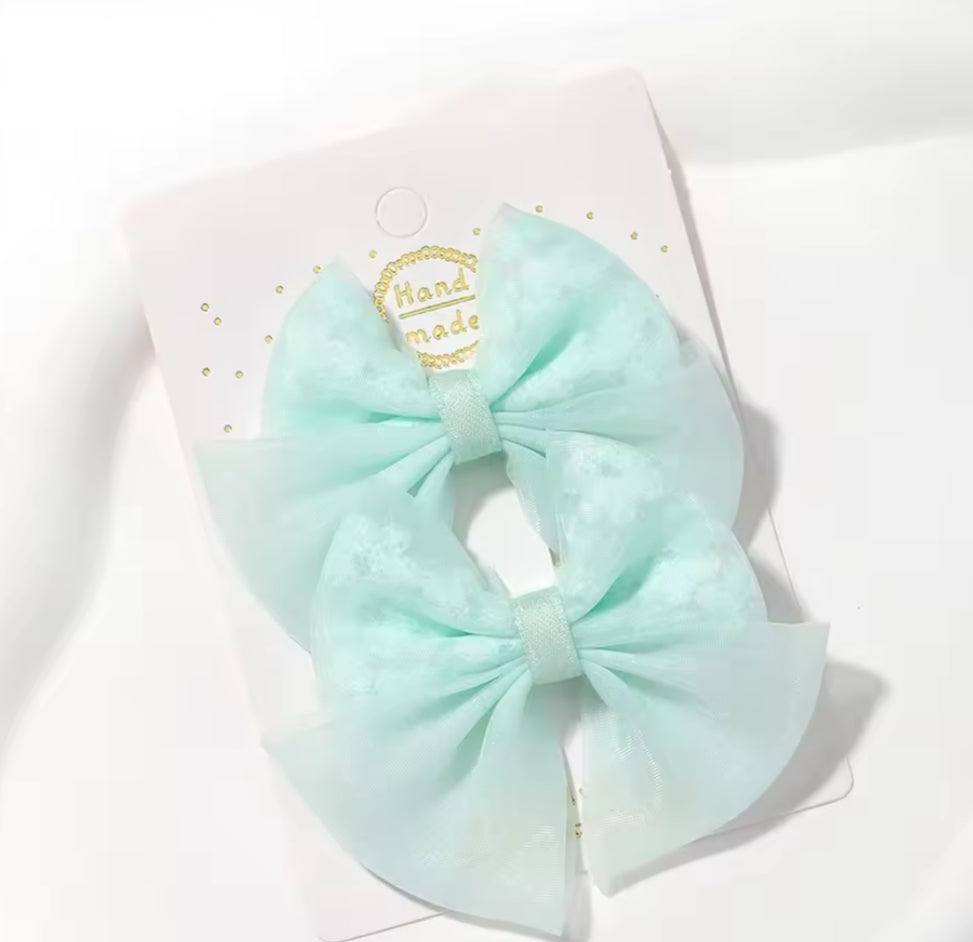 CLEARANCE- Trudy tulle clips x 2