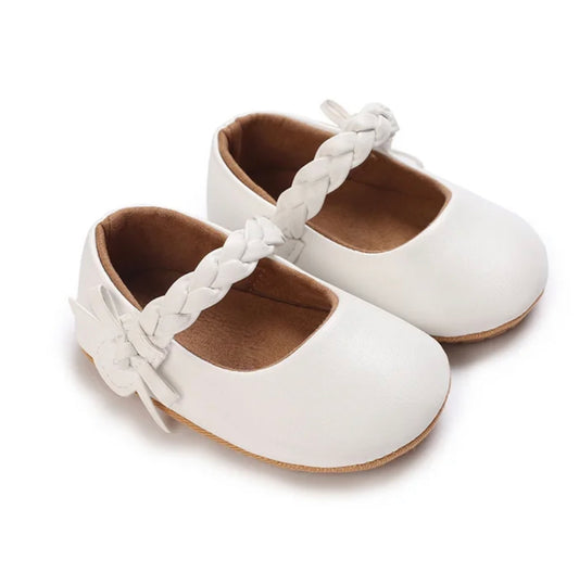 $14.99 CLEARANCE- plated white shoes