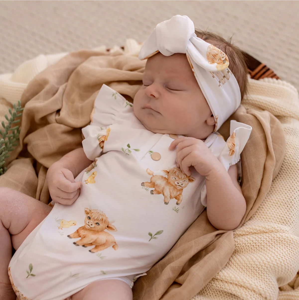 Highland Cows Short Sleeve Organic Bodysuit with Frill