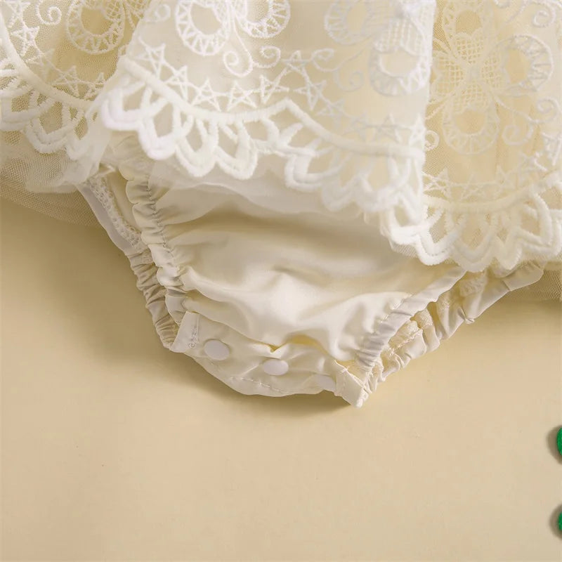 🌺🌺 - Special price- Pom Pom lace Romper