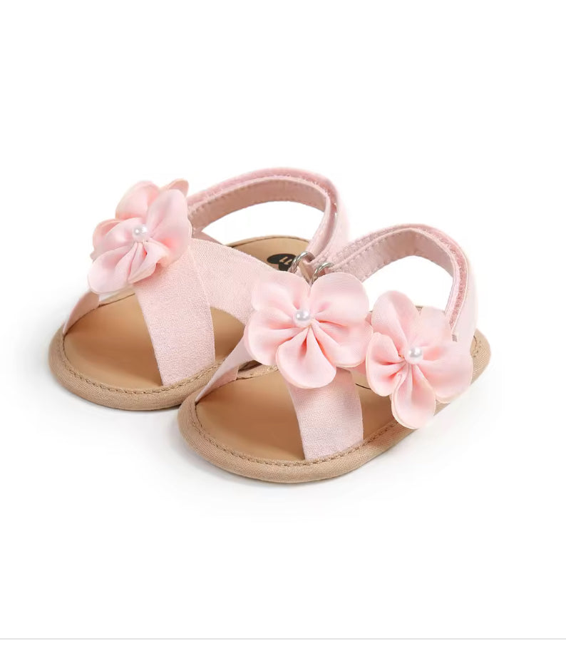 🌸🌸 BABY GIRLS CLOTHING - Special price- Alexandra pre-walker shoes