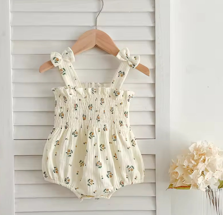 BABY GIRLS CLOTHING - Special Price-  Lovie floral Romper