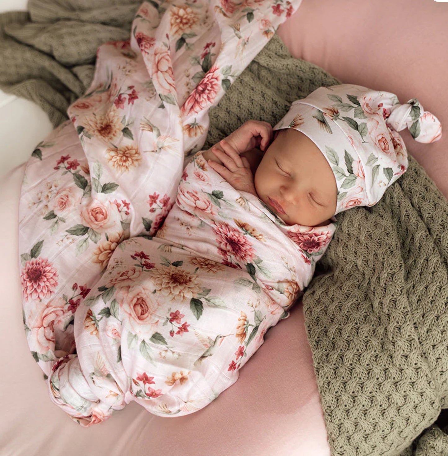 Birds & Blooms Organic Muslin Wrap