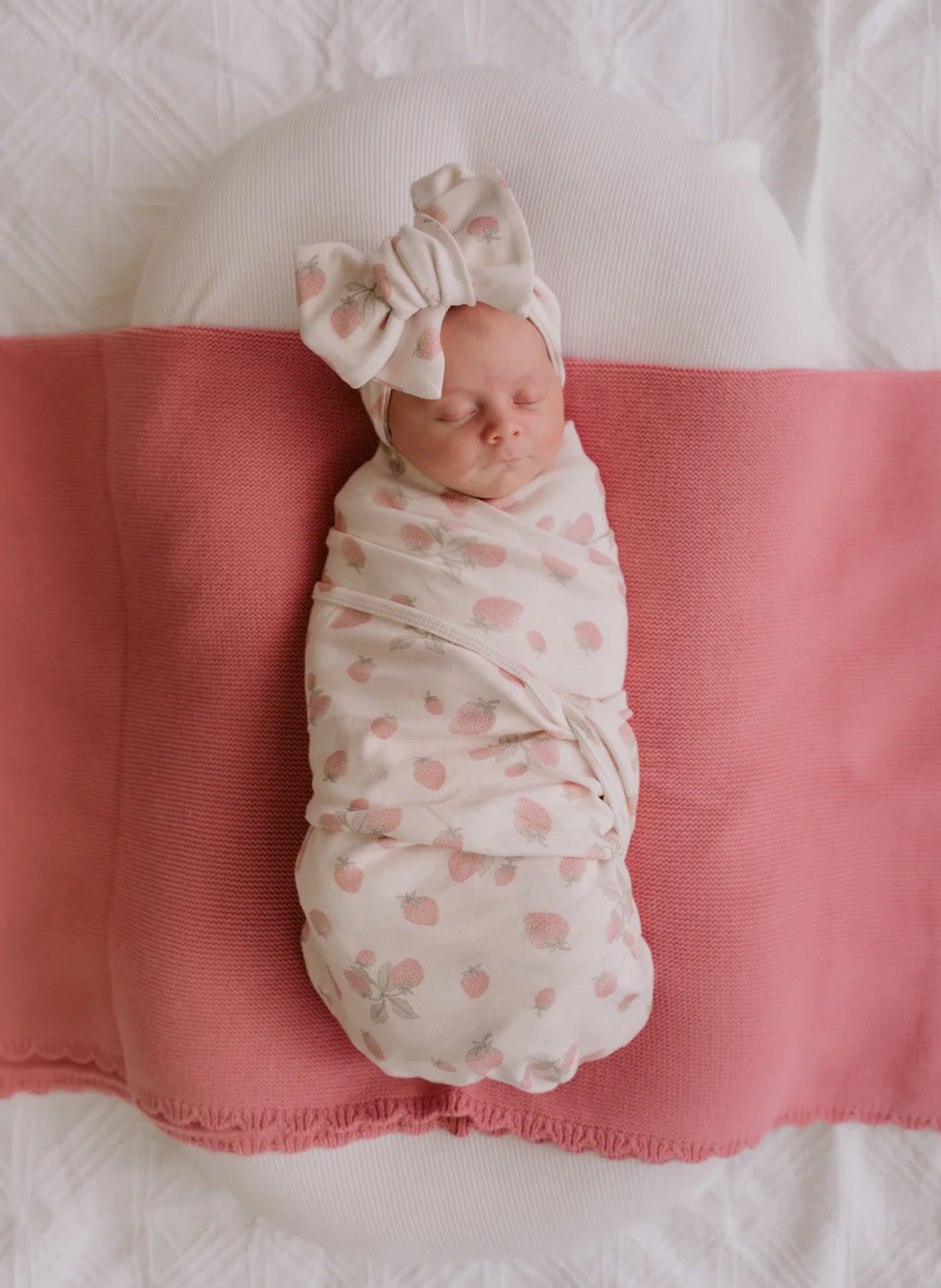 Swaddle Set | Strawberries