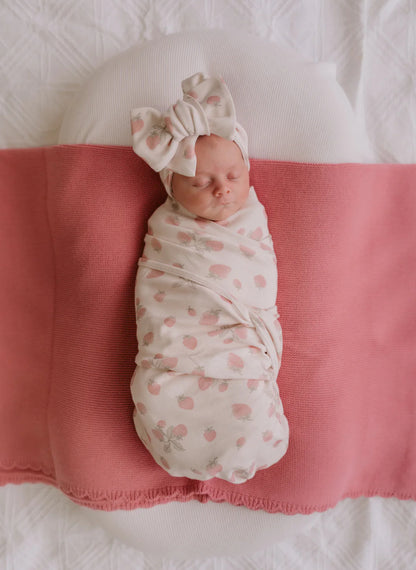Swaddle Set | Strawberries