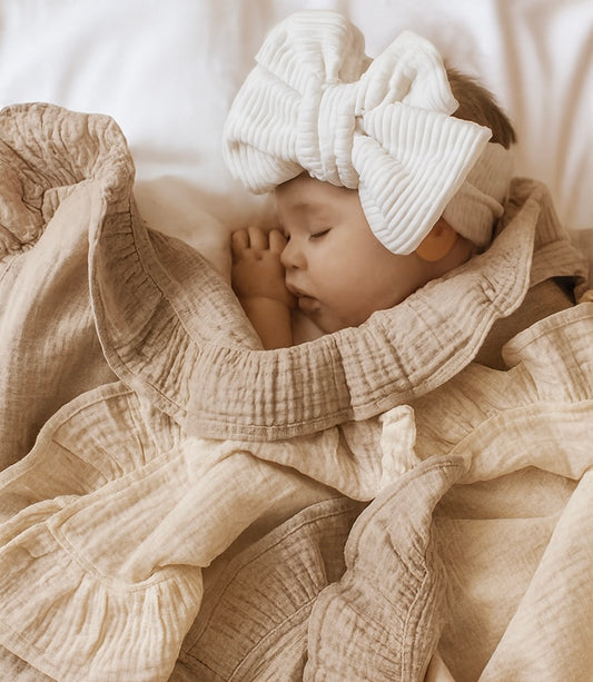Ruffle edge cotton swaddle