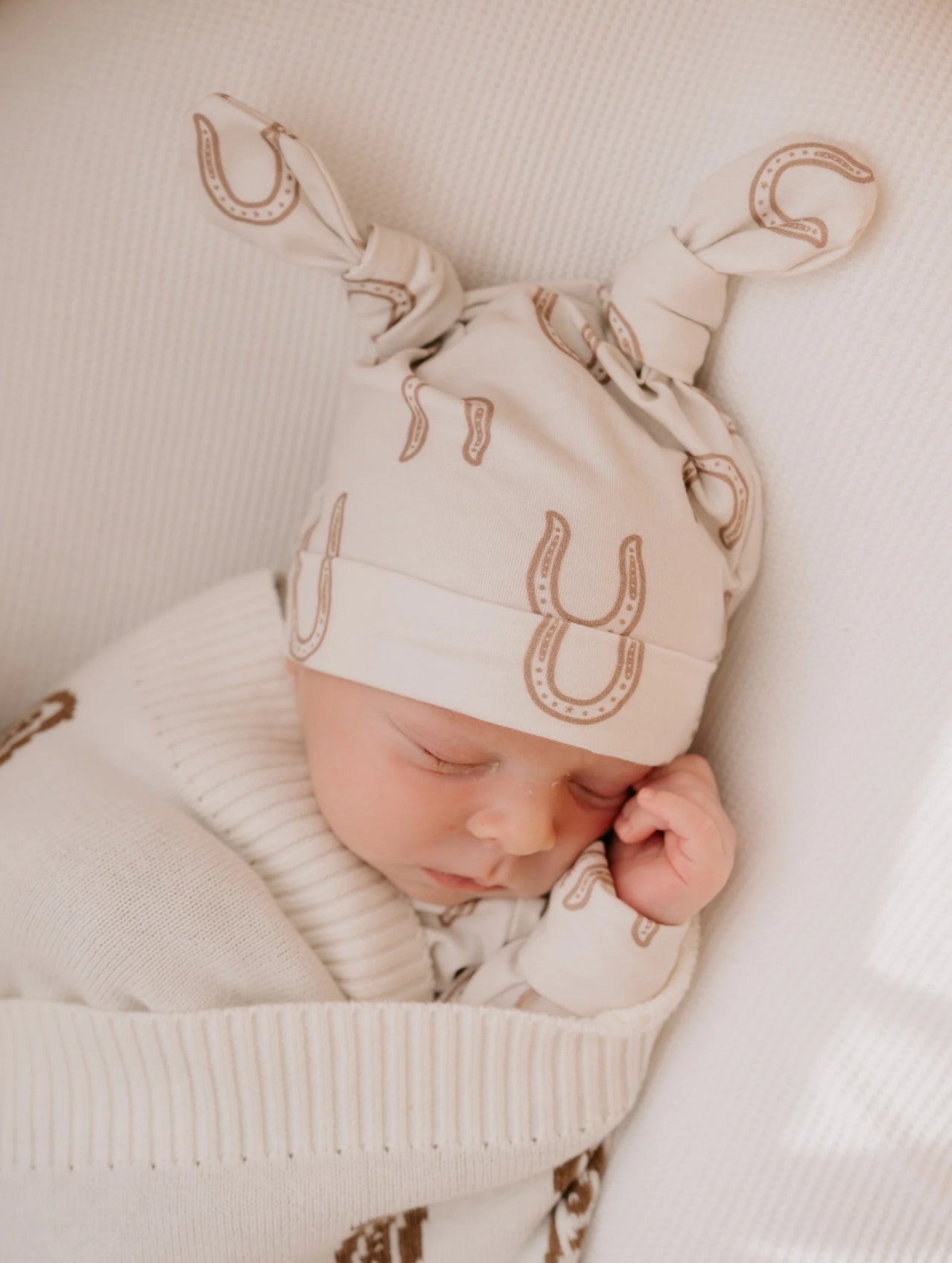 DOUBLE KNOT BEANIE | WESTERN HORSE SHOE