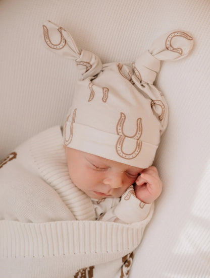 DOUBLE KNOT BEANIE | WESTERN HORSE SHOE